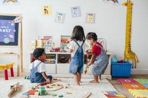 bebes creche bncc